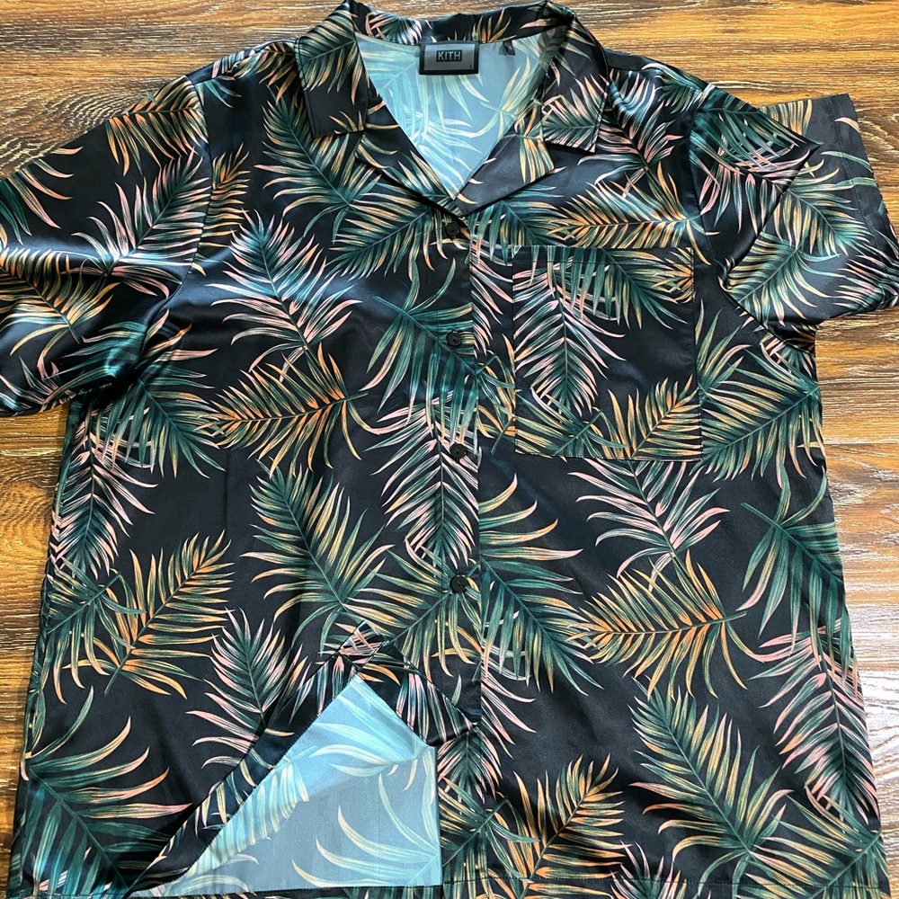 Kith button up